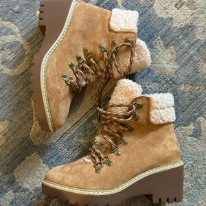 Hey Girl by Corky’s Squad Fleece Hiker Lace Up Style Ankle Boots size 6